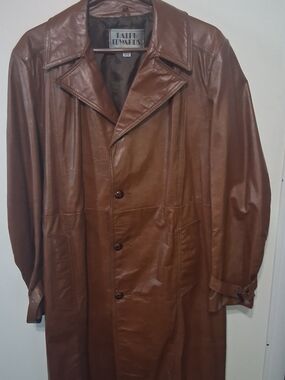Ralph Edwards "Crafted in U.S.A." Genuine Leather Trench/Car Coat in a Men’s 42R